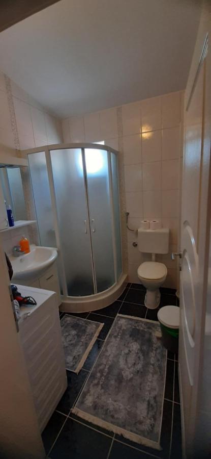 סוטומורה Apartmani Paradise מראה חיצוני תמונה