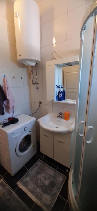 סוטומורה Apartmani Paradise מראה חיצוני תמונה